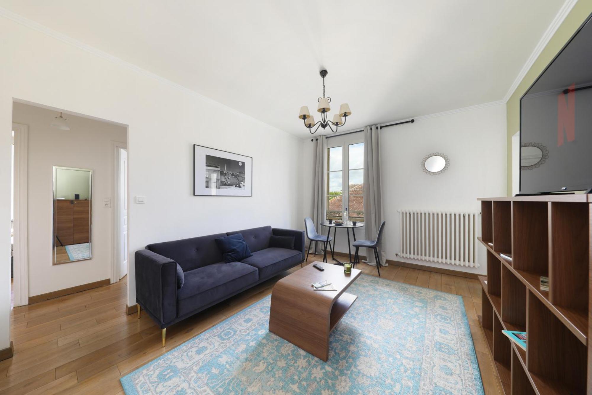 Charmant Appartement Dans Le Centre Ville, A 2 Minutes Du Palais Compiègne Exterior foto